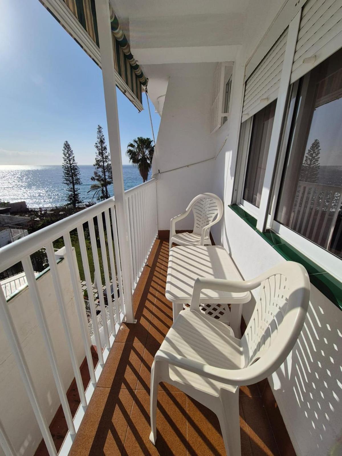 Apartament 3ºb Escobar Nerja Zewnętrze zdjęcie